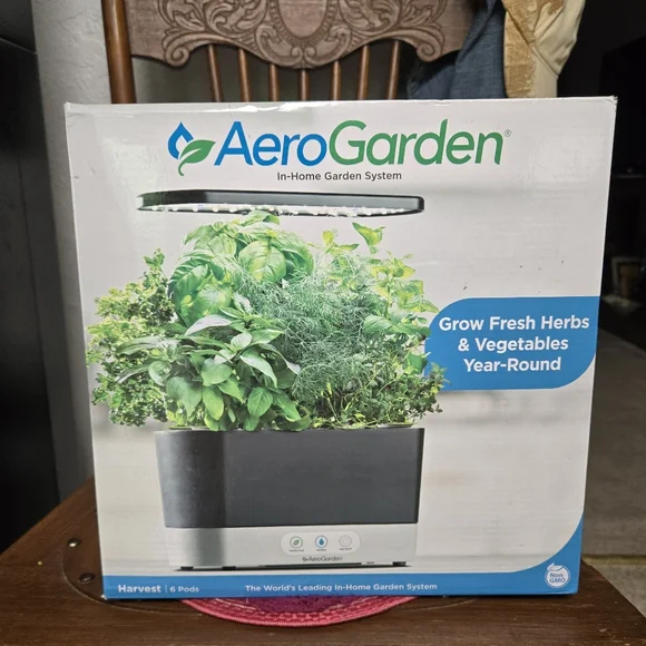 NEW AERO GARDEN - Picture 1 of 4